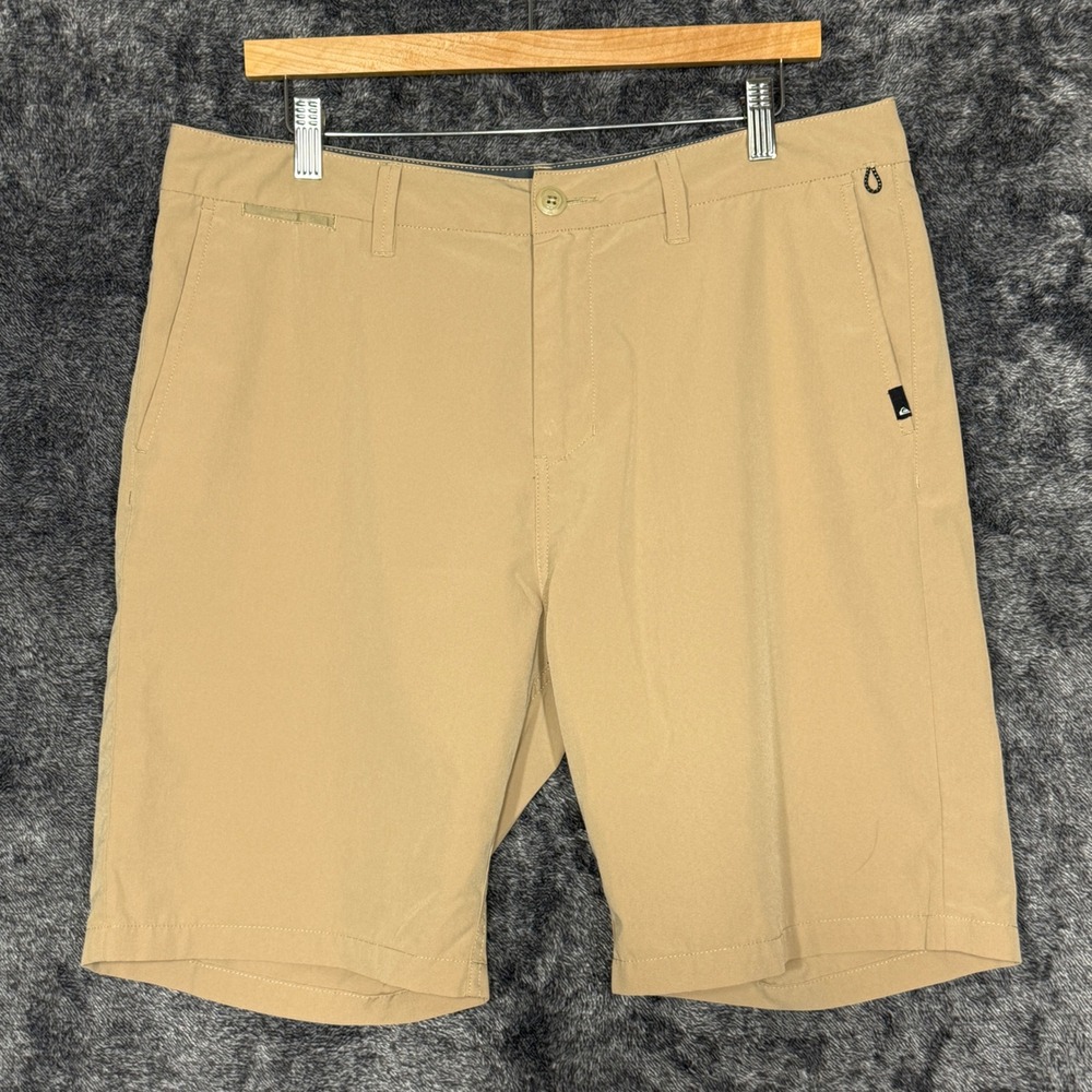 Quiksilver Amphibian Shorts Mens 34 Beige Tan Hybrid 4-Way Stretch